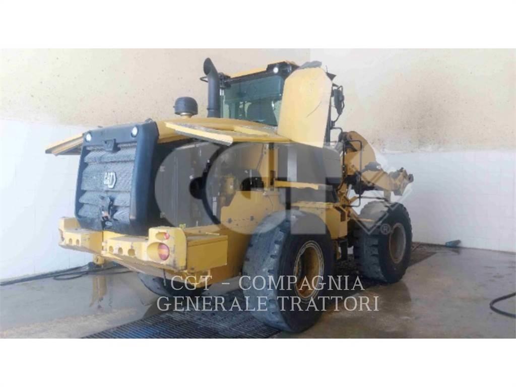 CAT 926M Колесни товарачи