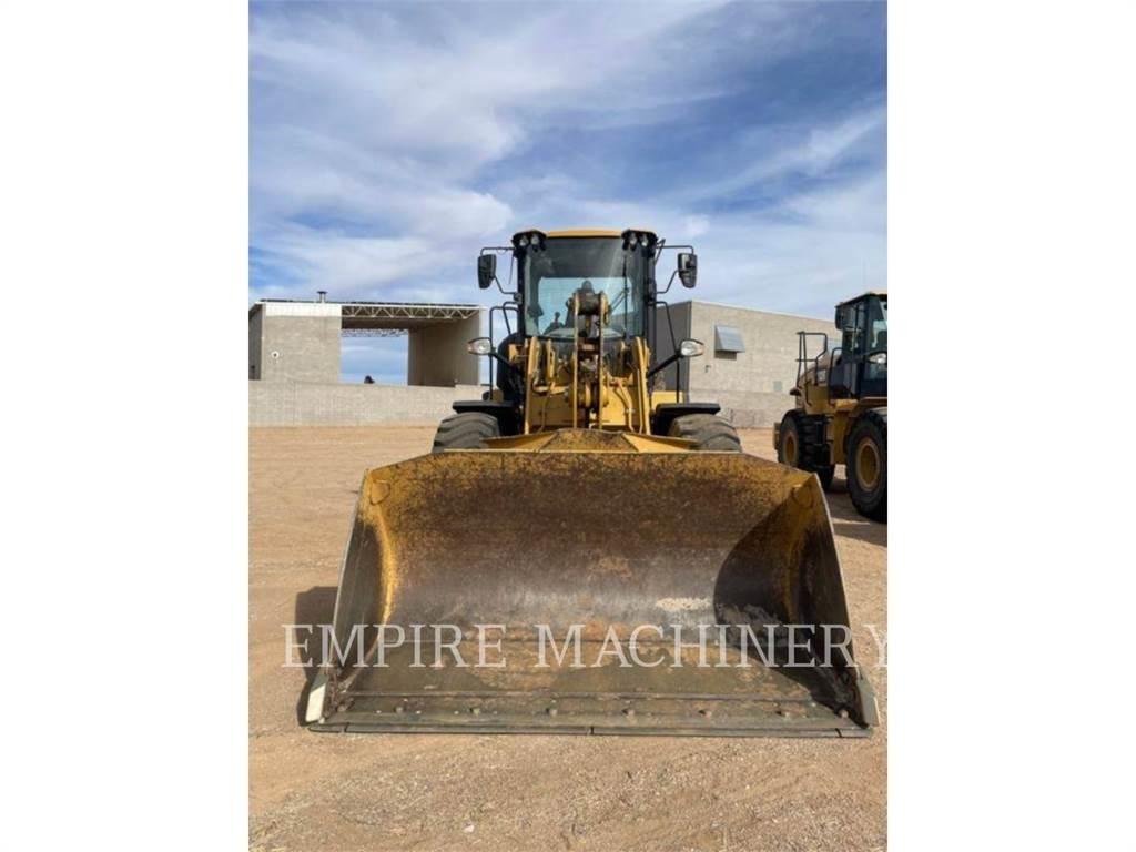 CAT 926M Колесни товарачи