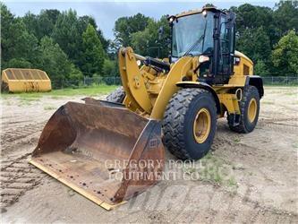CAT 926M Колесни товарачи