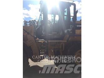 CAT 926M Колесни товарачи