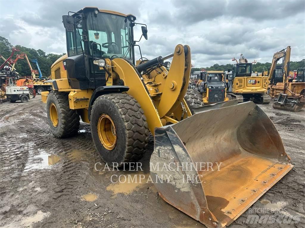 CAT 926M Колесни товарачи