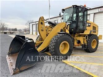 CAT 926M Колесни товарачи