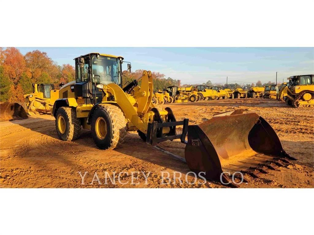 CAT 926M Колесни товарачи