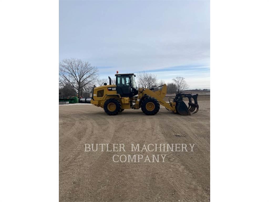 CAT 926M Колесни товарачи