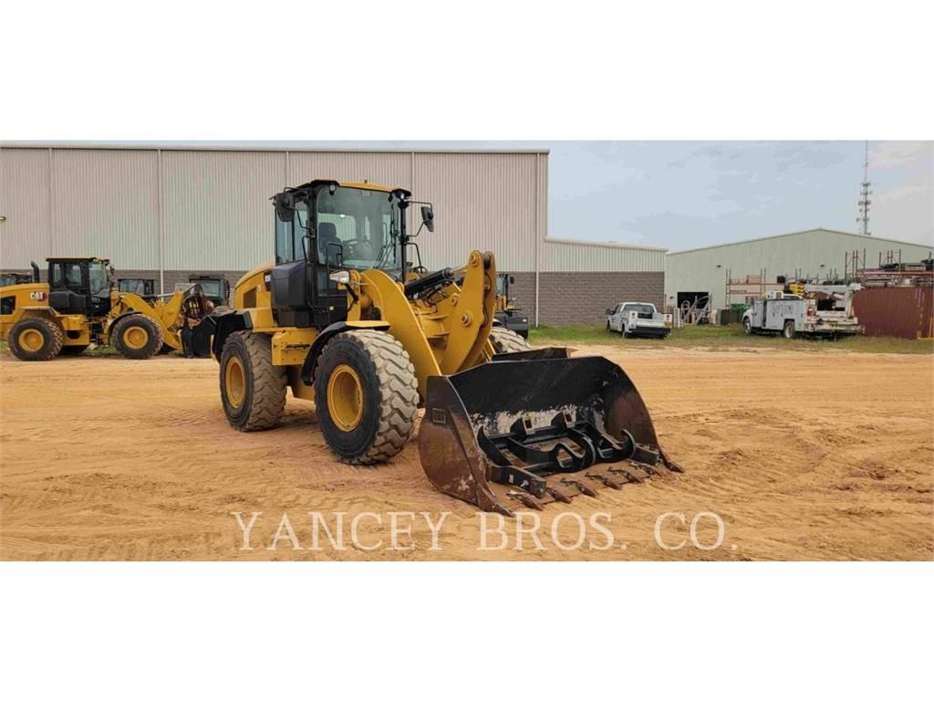 CAT 926M Колесни товарачи