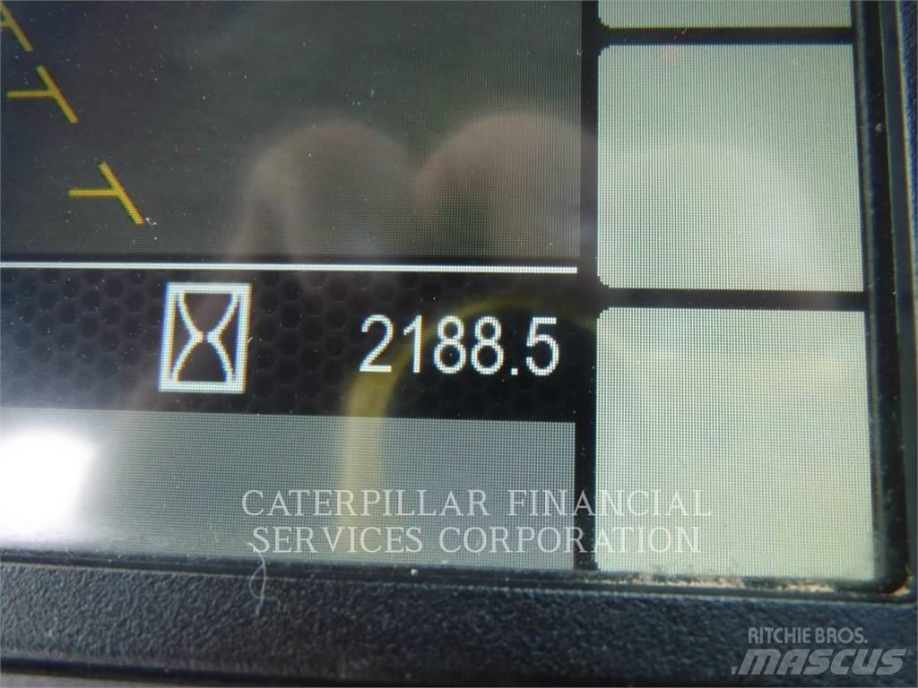CAT 926M Колесни товарачи
