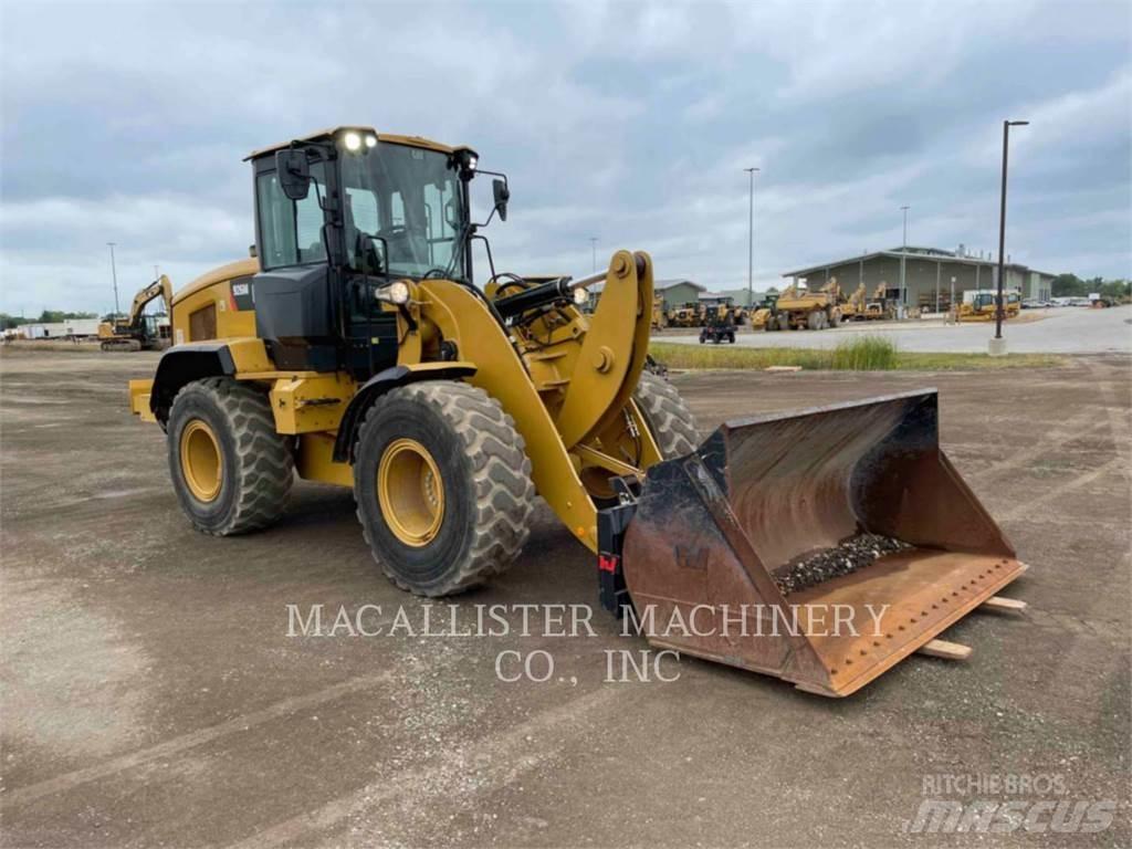CAT 926M Колесни товарачи