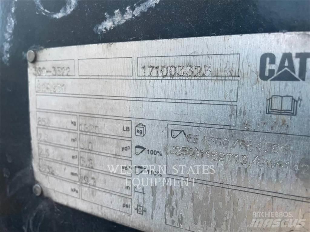 CAT 926M Колесни товарачи