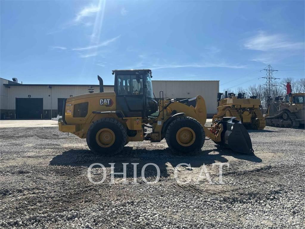 CAT 926M Колесни товарачи
