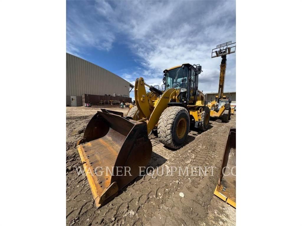 CAT 926M Колесни товарачи