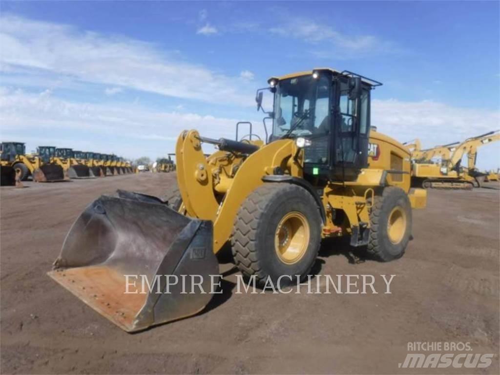 CAT 926M Колесни товарачи