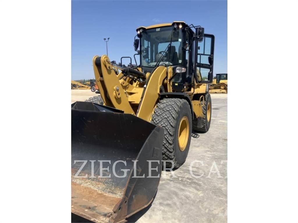 CAT 926M Колесни товарачи