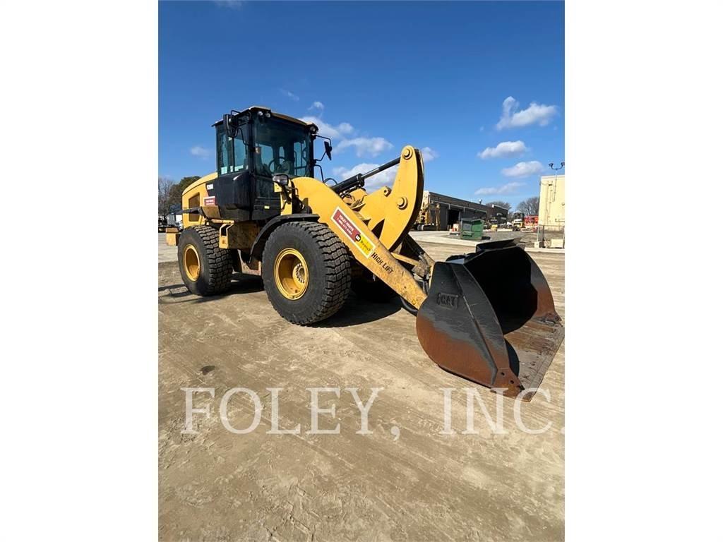 CAT 926M Колесни товарачи