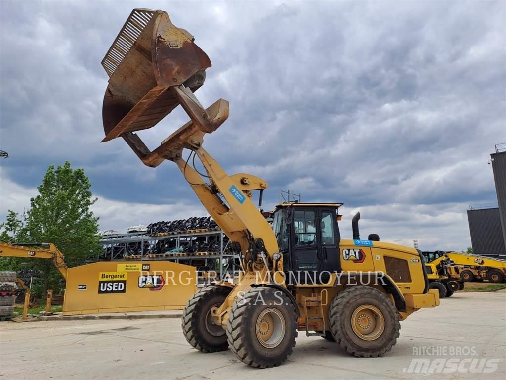CAT 926M Колесни товарачи