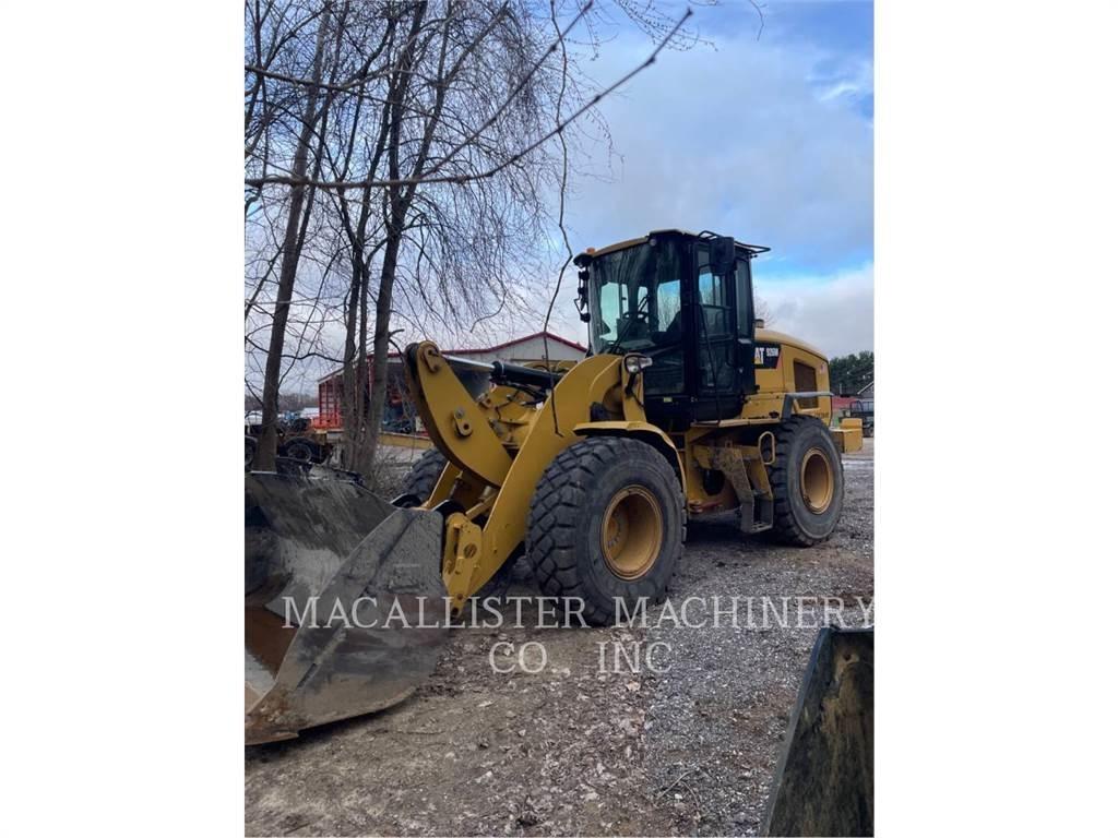 CAT 926M Колесни товарачи