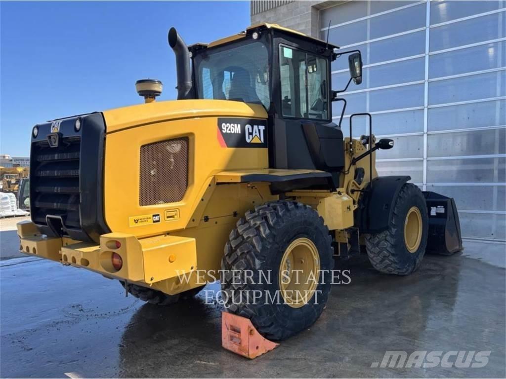 CAT 926M Колесни товарачи