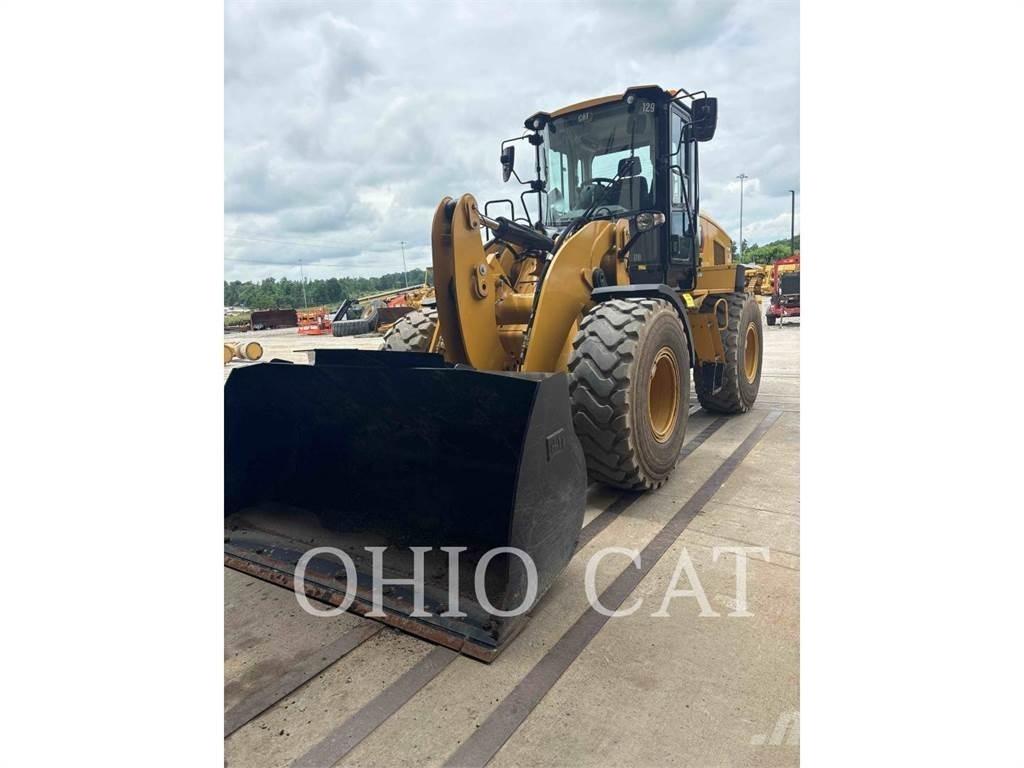 CAT 926M Колесни товарачи
