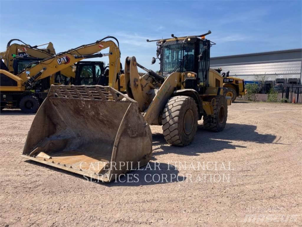 CAT 926M Колесни товарачи