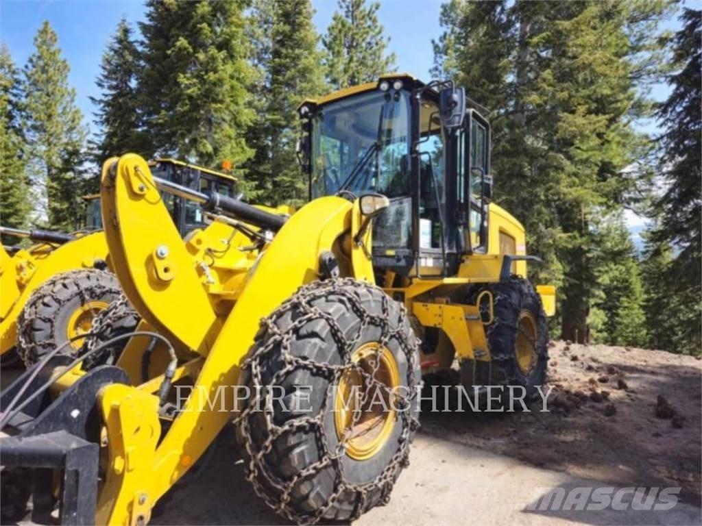 CAT 926M Колесни товарачи