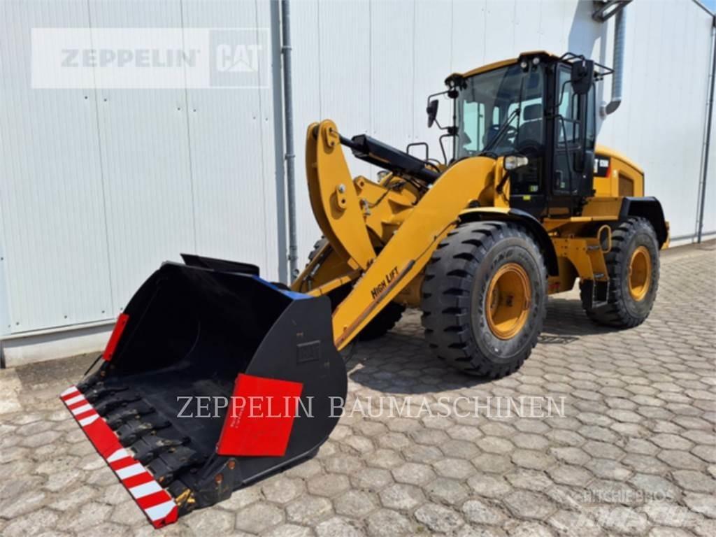 CAT 926M Колесни товарачи