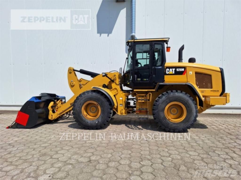 CAT 926M Колесни товарачи