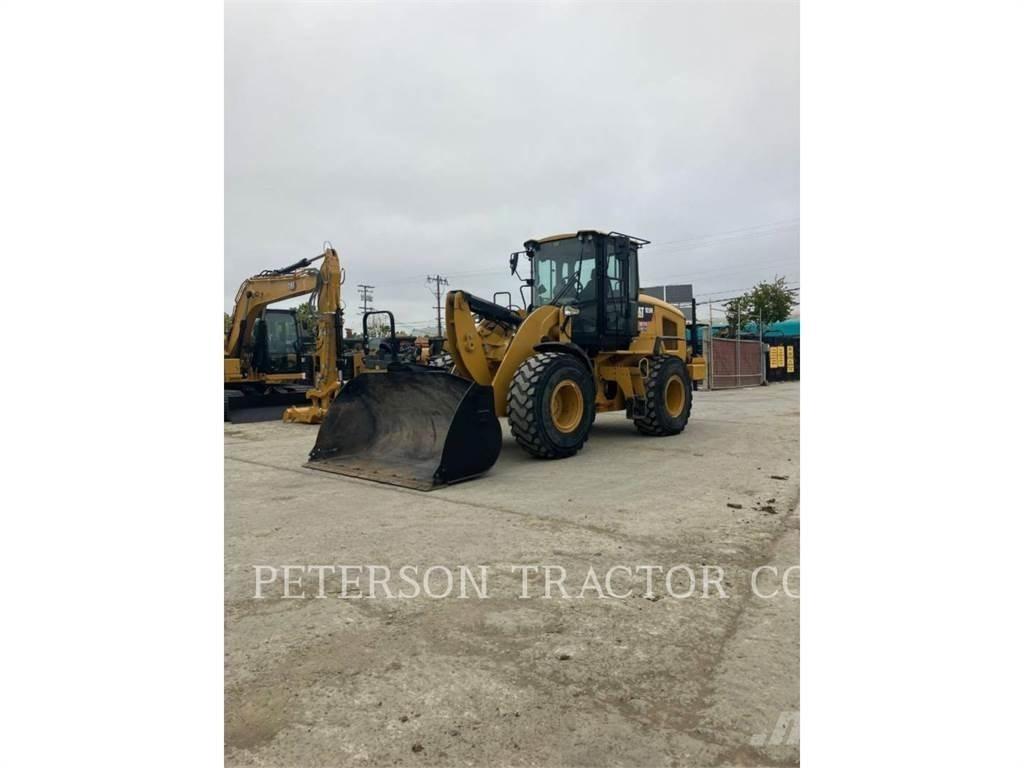 CAT 926M Колесни товарачи