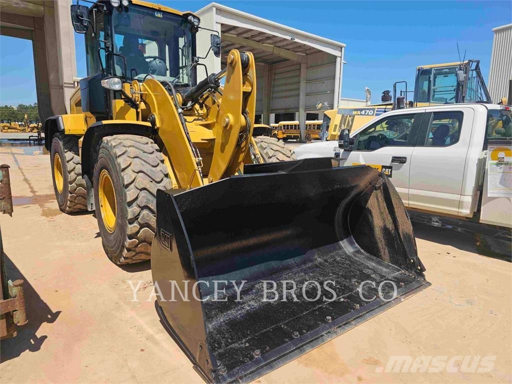 CAT 926M Колесни товарачи