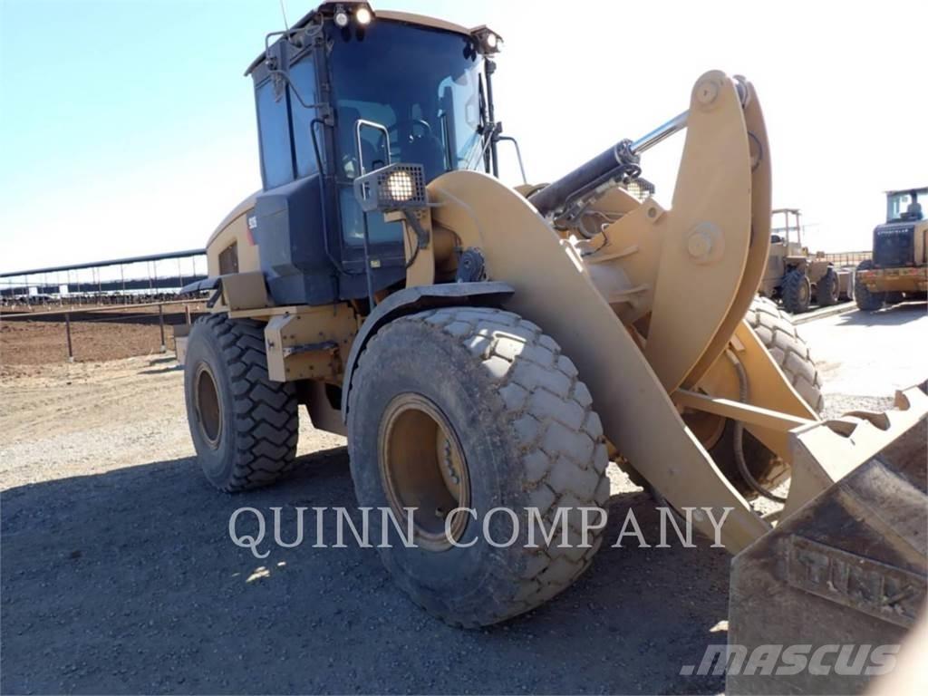 CAT 926M Колесни товарачи