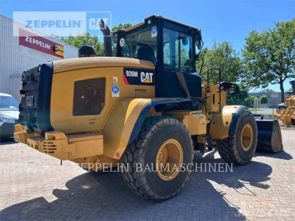 CAT 926M Колесни товарачи