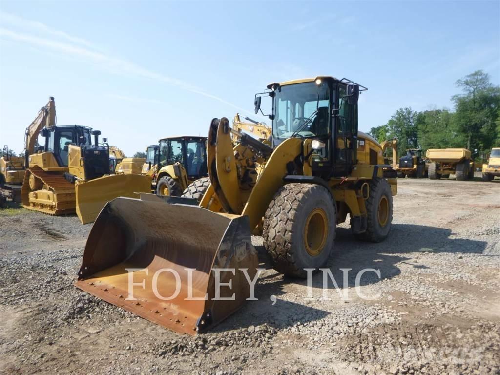 CAT 926M Колесни товарачи