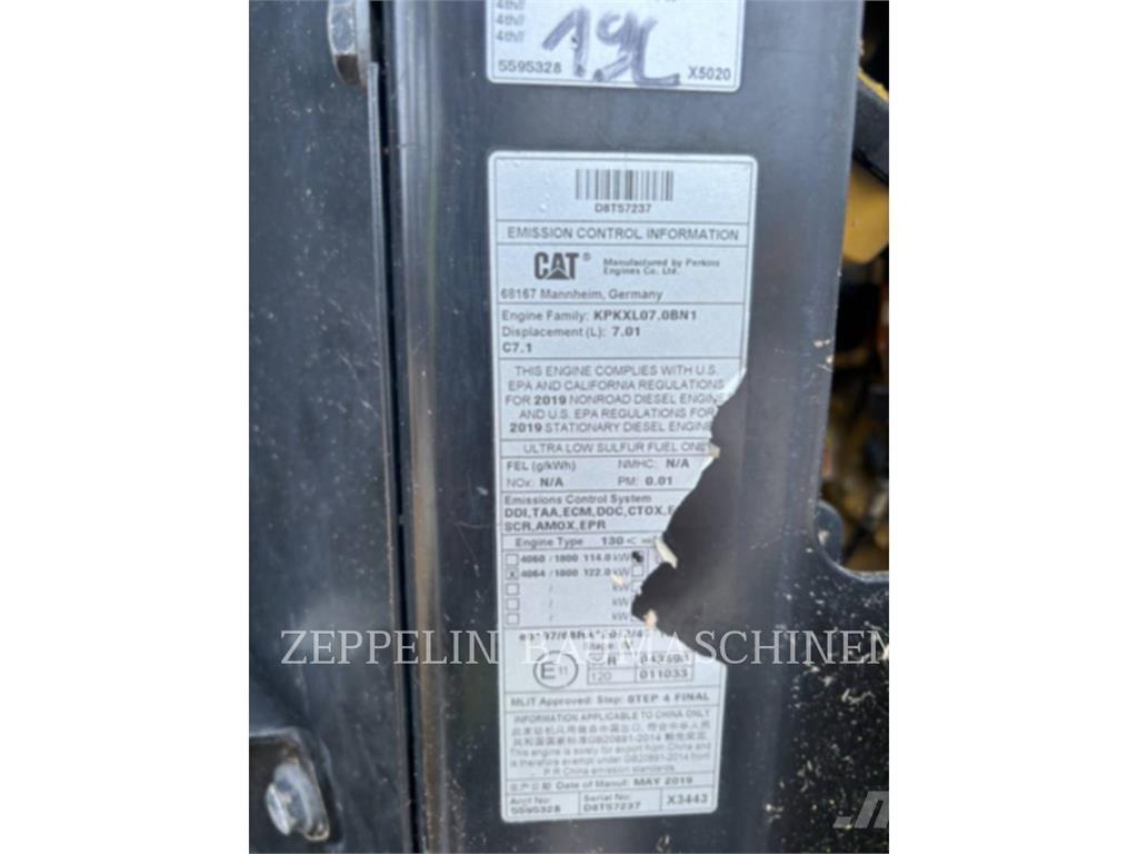CAT 926M Колесни товарачи