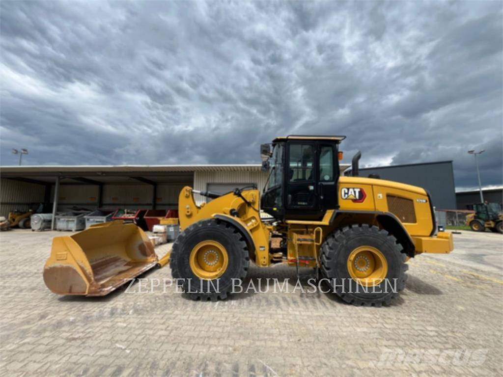 CAT 926M Колесни товарачи