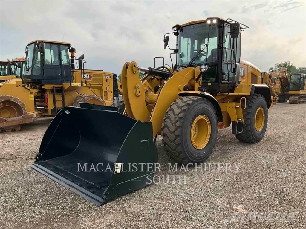 CAT 926M Колесни товарачи