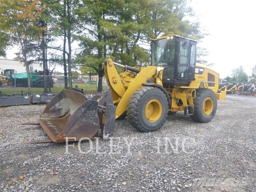 CAT 926M Колесни товарачи