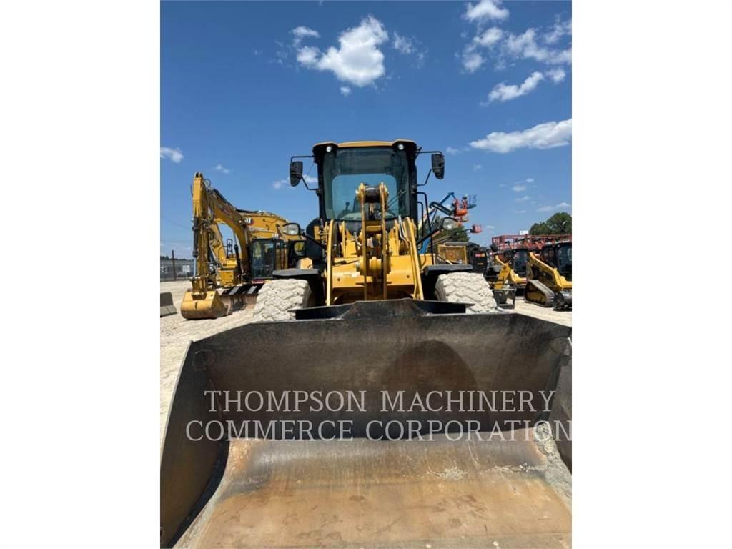 CAT 926M Колесни товарачи