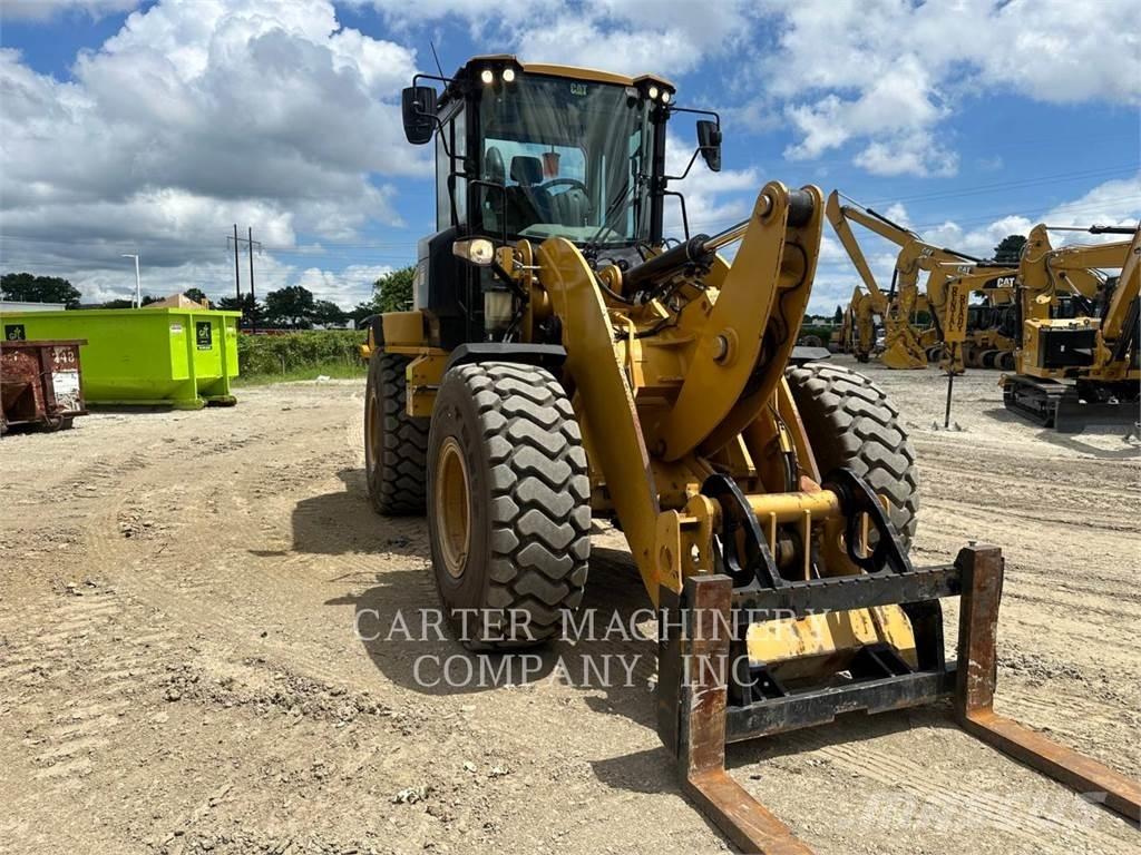 CAT 926M ACQC Колесни товарачи