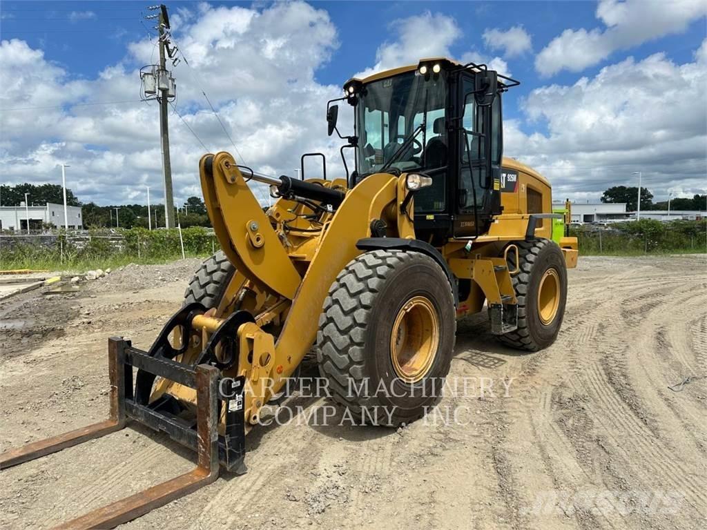 CAT 926M ACQC Колесни товарачи