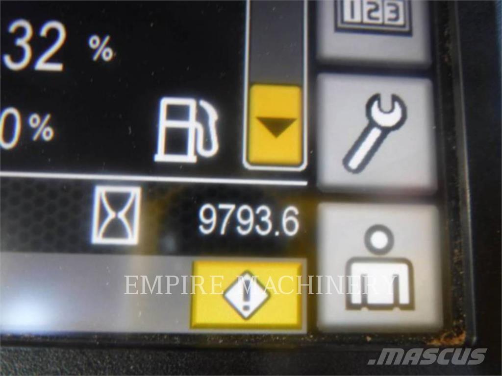 CAT 926M FC Колесни товарачи