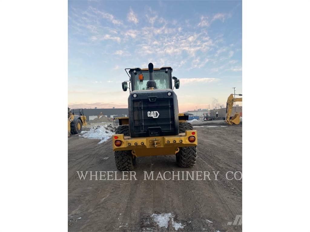 CAT 926M HL QC Колесни товарачи