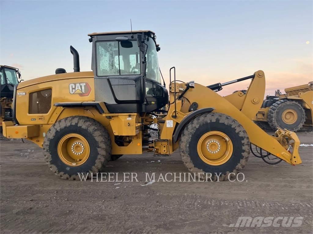 CAT 926M HL QC Колесни товарачи