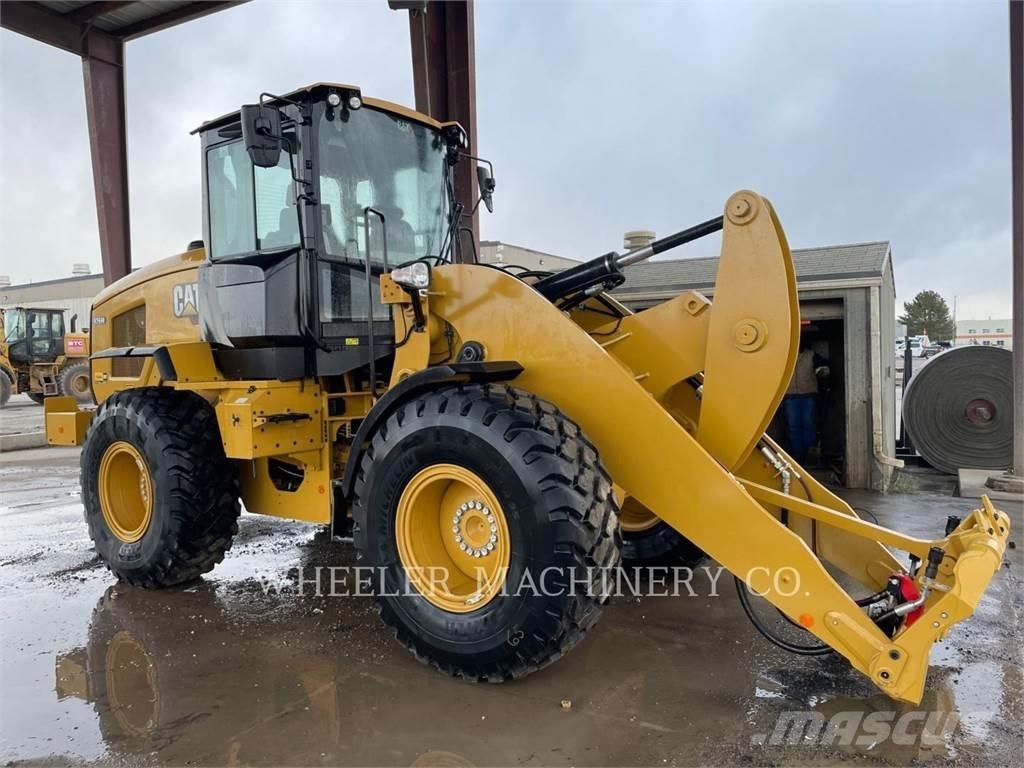 CAT 926M HL QC Колесни товарачи