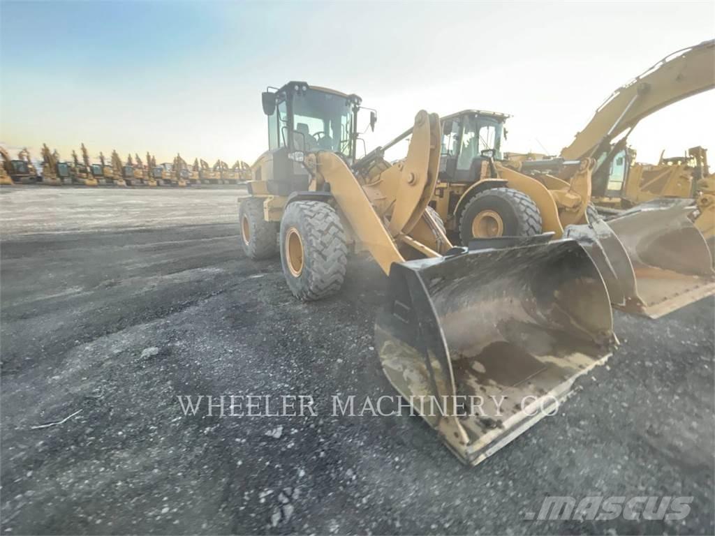 CAT 926M HL QC Колесни товарачи