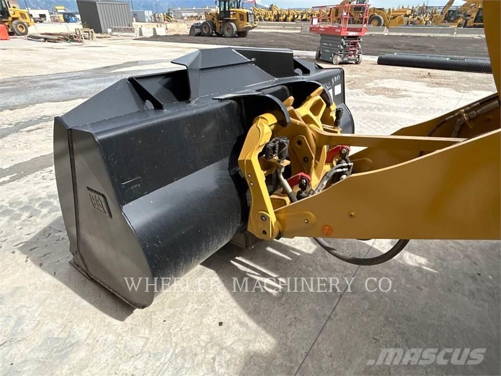 CAT 926M HL QC Колесни товарачи