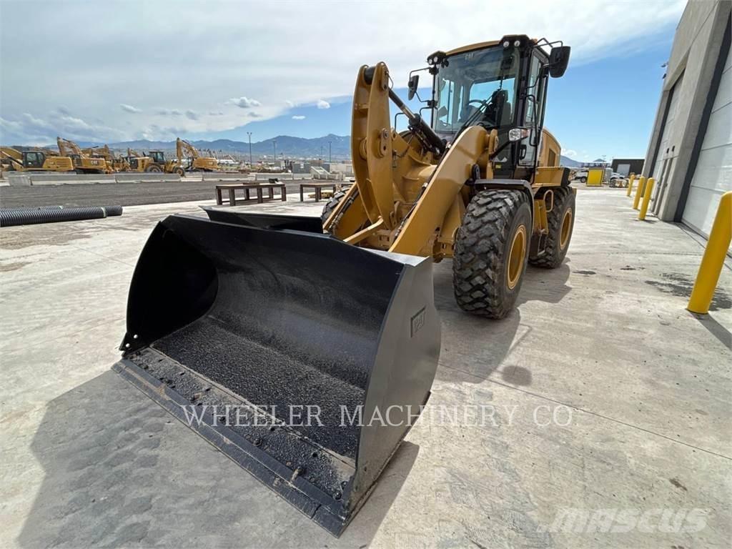 CAT 926M HL QC Колесни товарачи