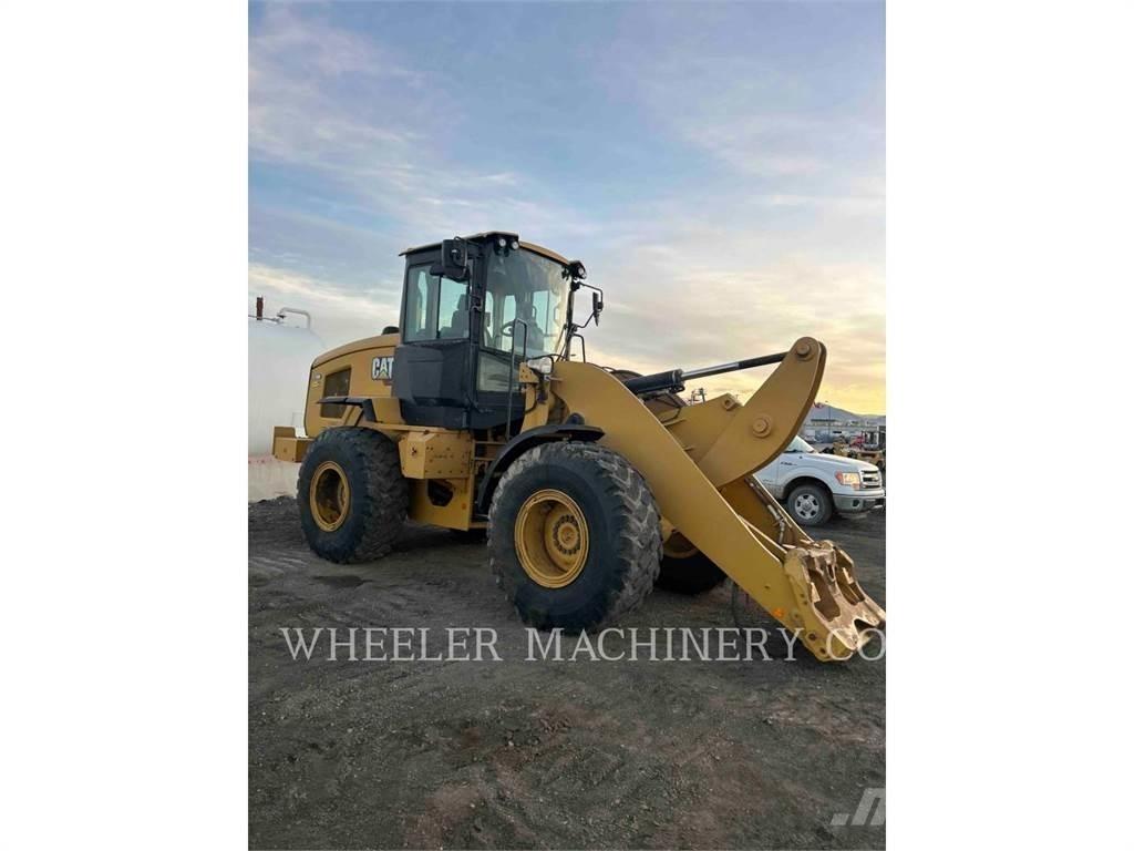 CAT 926M HL QC Колесни товарачи