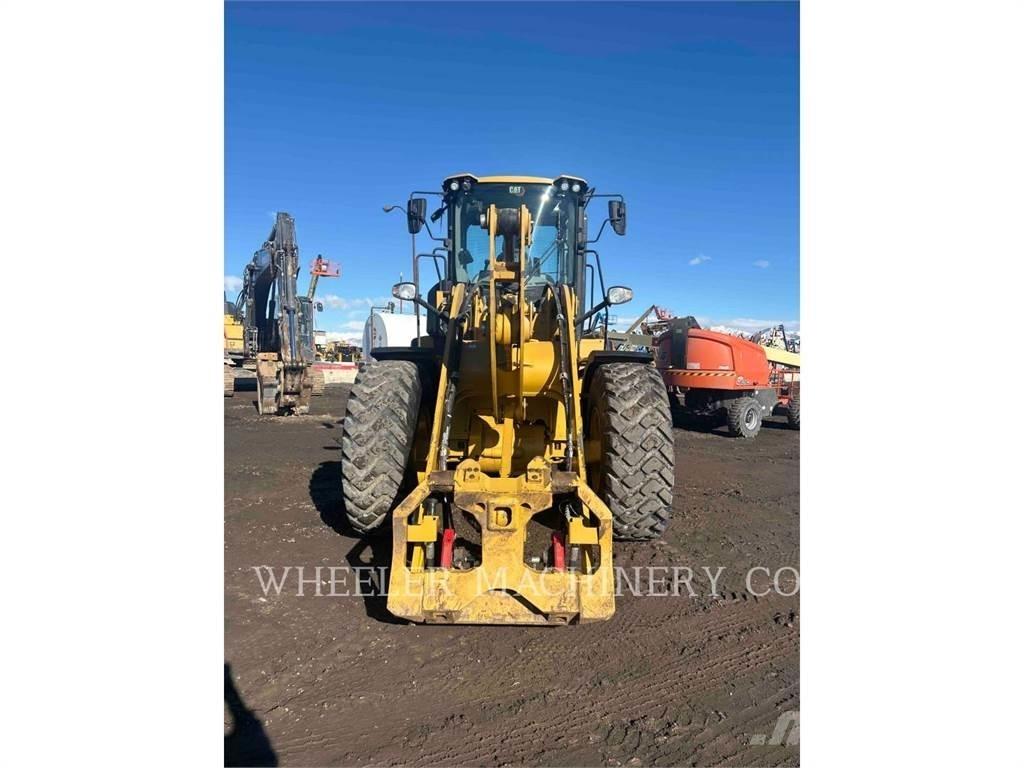 CAT 926M HL QC Колесни товарачи