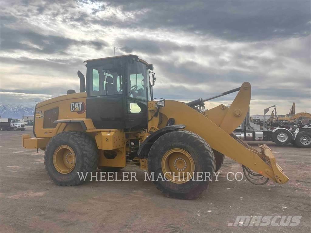 CAT 926M HL QC Колесни товарачи