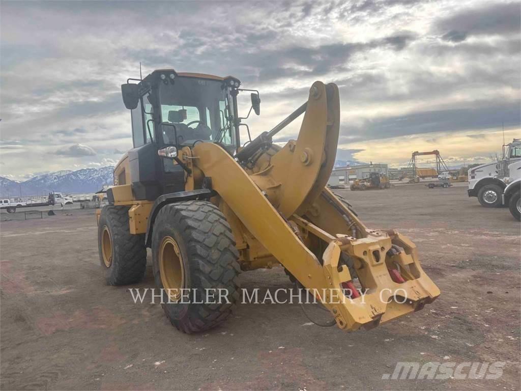 CAT 926M HL QC Колесни товарачи