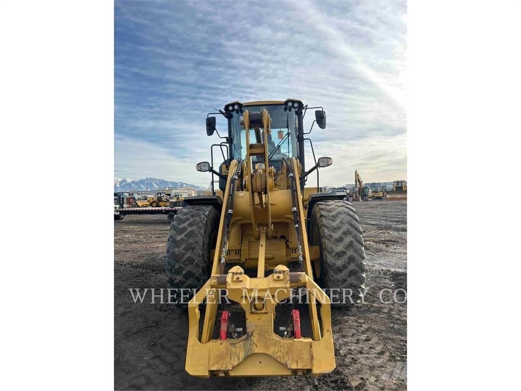 CAT 926M HL QC Колесни товарачи