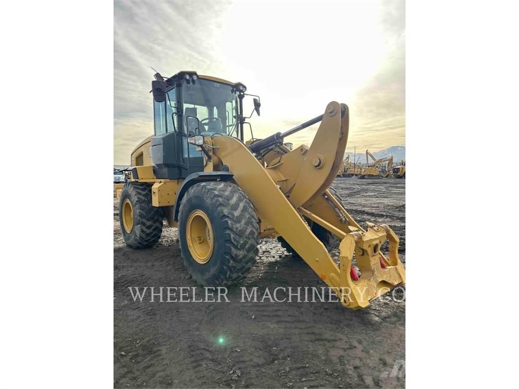 CAT 926M HL QC Колесни товарачи